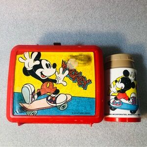Vtg Walt Disney Mickey Mouse Red Aladdin Plastic Lunch Box Thermos Skateboard